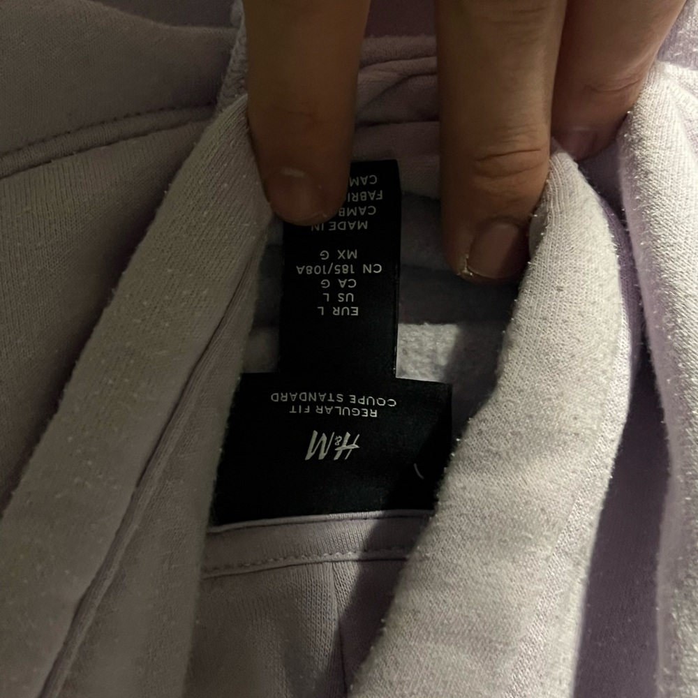 H&M hoodie - Picture 2 of 3